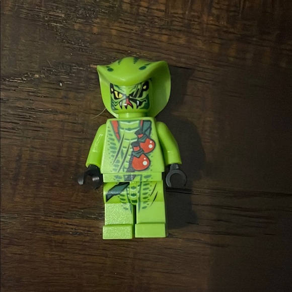 Lego Lasha (Red Vials) - Ninjago Minifigure njo051 - Picture 1 of 6